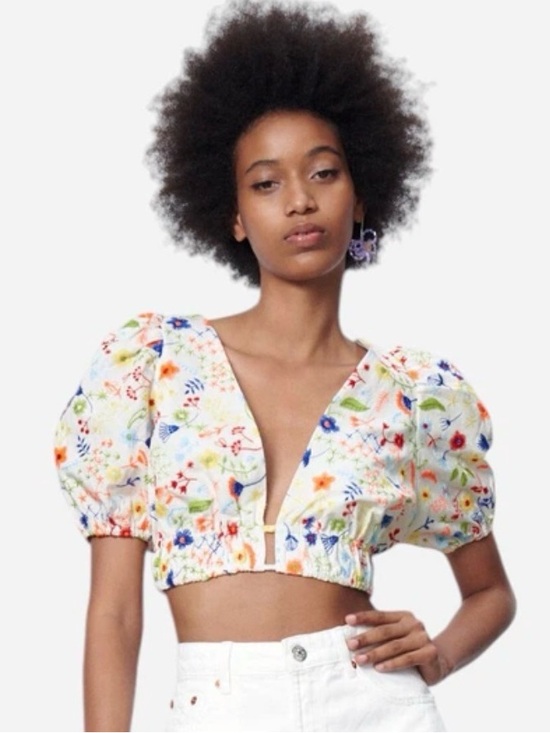 Zara Tops - Zara Boho Embroidered Crop Top Sz M Deep V Cut Puff Sleeves